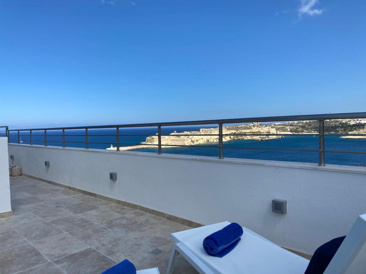 Apartman Luxury 4-bedroom Duplex With Stunning Sea Views Private Terrace And Jacuzzi Valletta