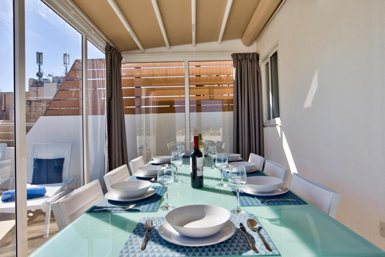Luxury 4-bedroom Duplex With Stunning Sea Views Private Terrace And Jacuzzi Apartman