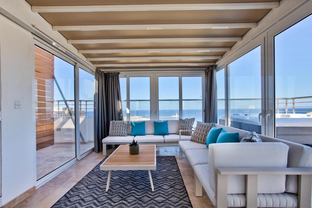 Apartman Luxury 4-bedroom Duplex With Stunning Sea Views Private Terrace And Jacuzzi Valletta