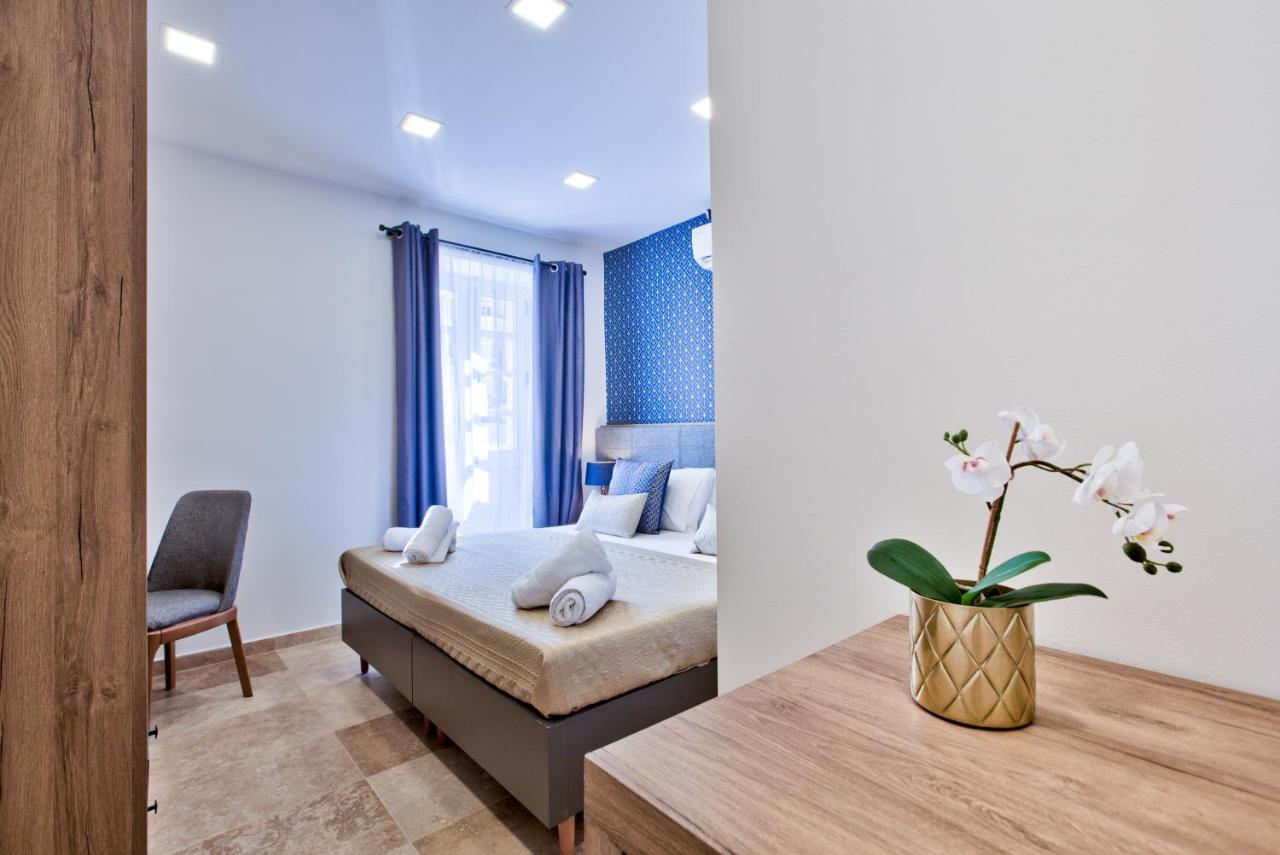 Luxury 4-bedroom Duplex With Stunning Sea Views Private Terrace And Jacuzzi Apartman *