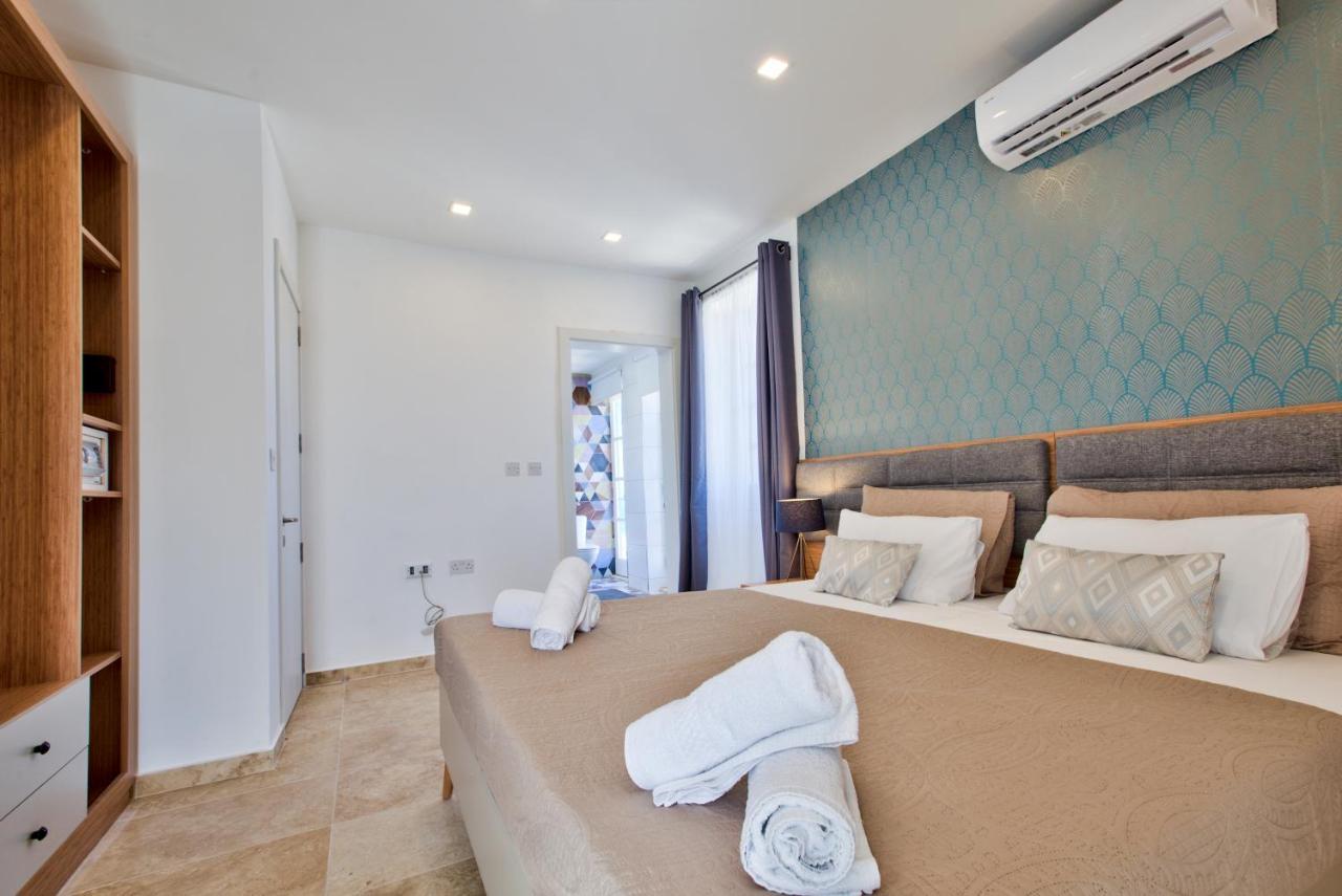 Luxury 4-bedroom Duplex With Stunning Sea Views Private Terrace And Jacuzzi Apartman
